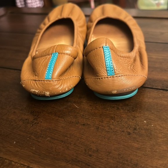 Tieks tan leather ballet flats size 9 - Picture 3 of 5